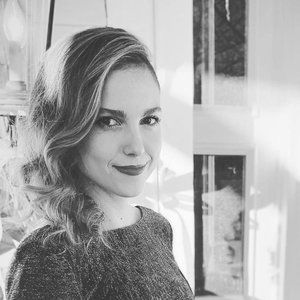 Meet your Posher, Alicia